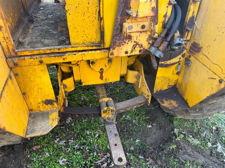 minneapolis-moline-g1000-image-13