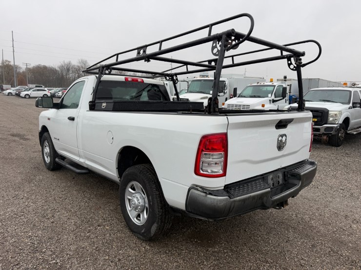 2020-dodge-3500-image-5