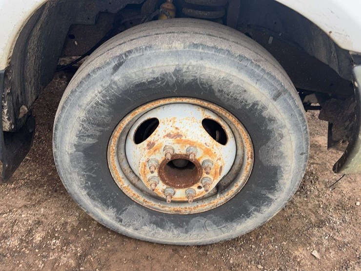 2004-ford-f350-image-10