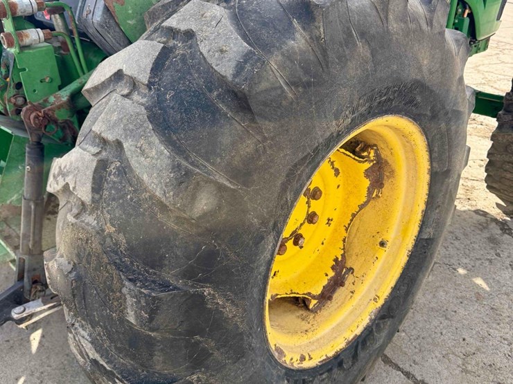 john-deere-5045e-image-13