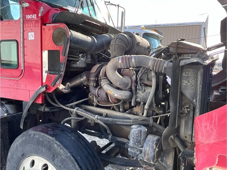 2005-kenworth-t800-image-17