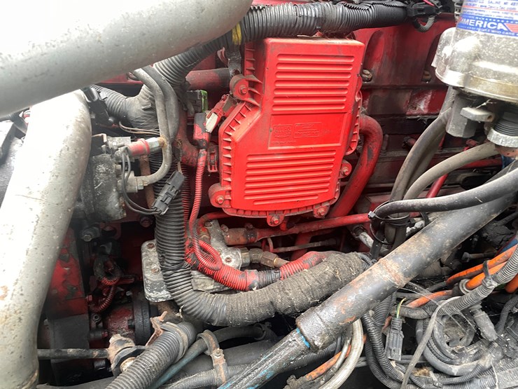 #210-•-2009-international-eagle-semi-tractor-(fall-creek,-wi)-(has-wi-title)-image-20