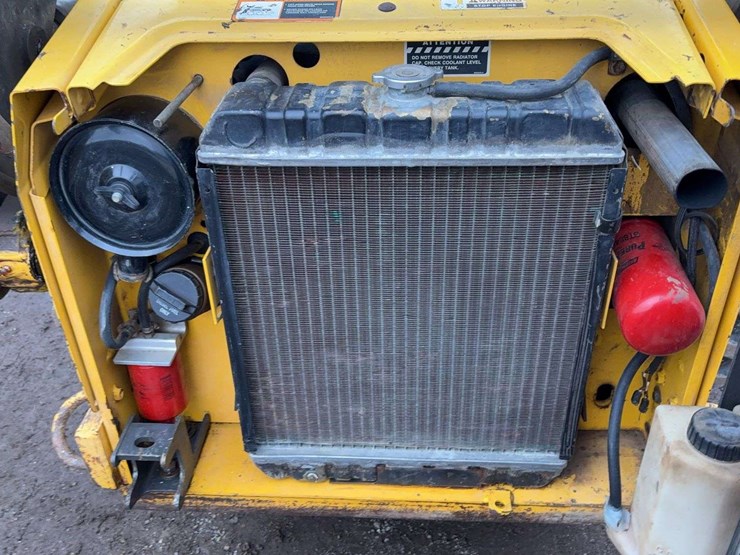 2002-new-holland-ls150-image-9