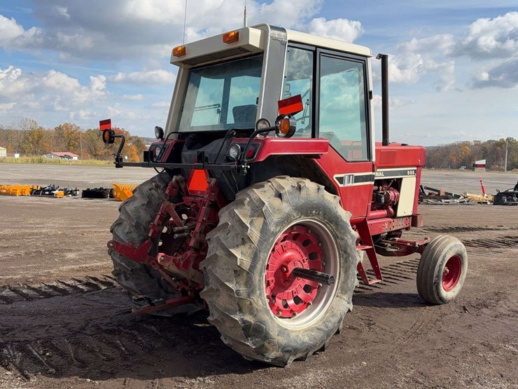 international-986-image-3