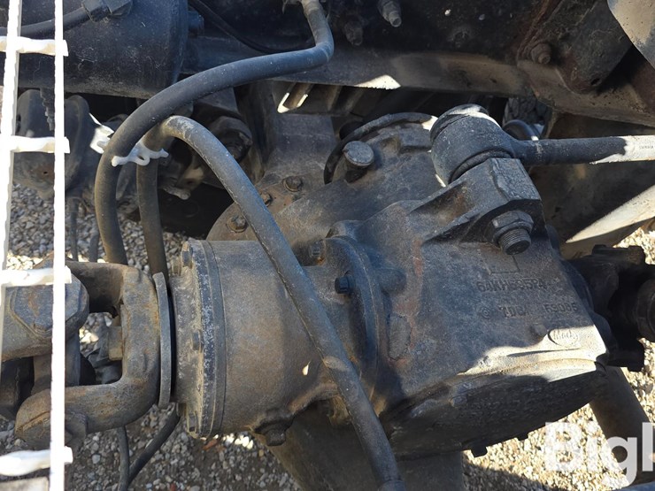 mack-r688st-image-19