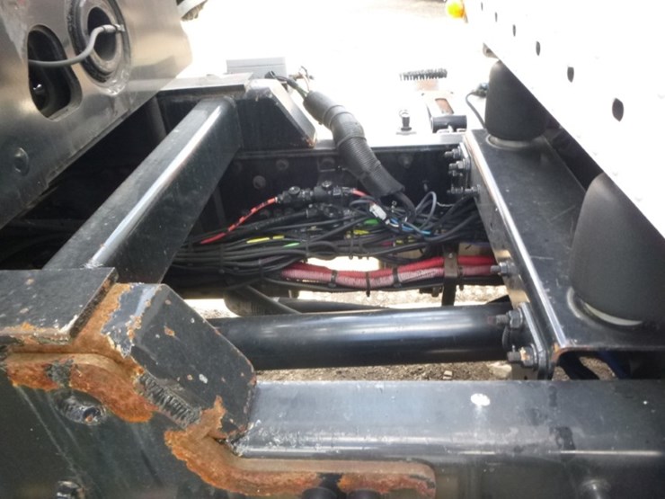 freightliner-coronado-122-image-46