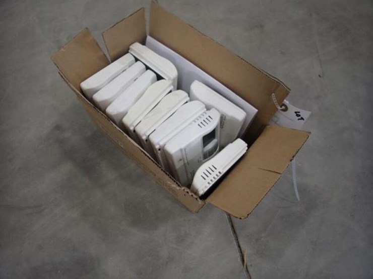 qty-of-(10)-simple-comfort-pro-thermostats-image-1