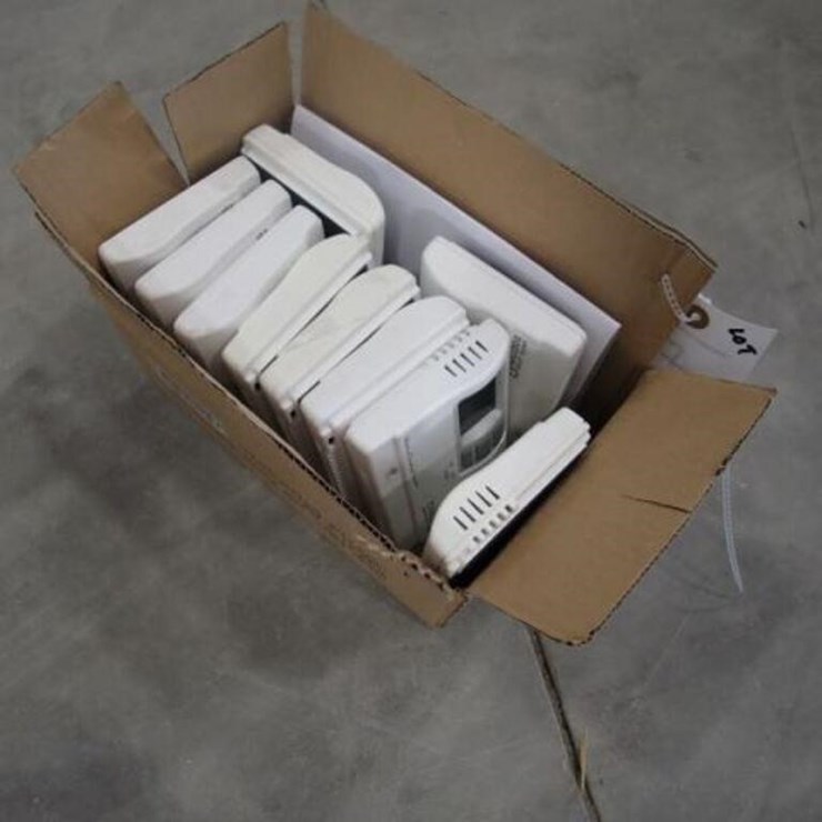 Qty Of (10) Simple Comfort Pro Thermostats