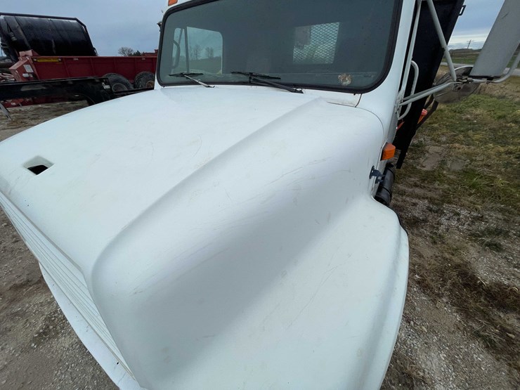 international-4900-image-61