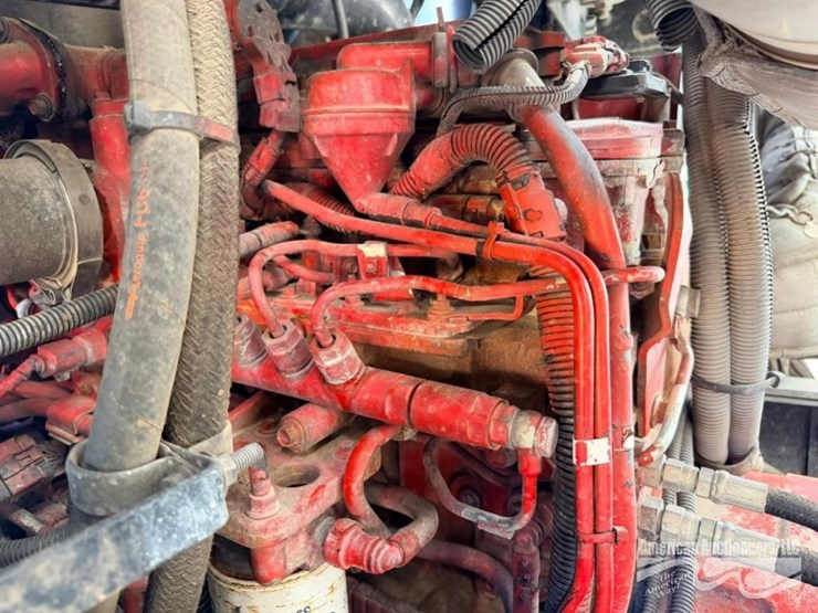 2013-crane-carrier-co.-garbage-truck-image-20