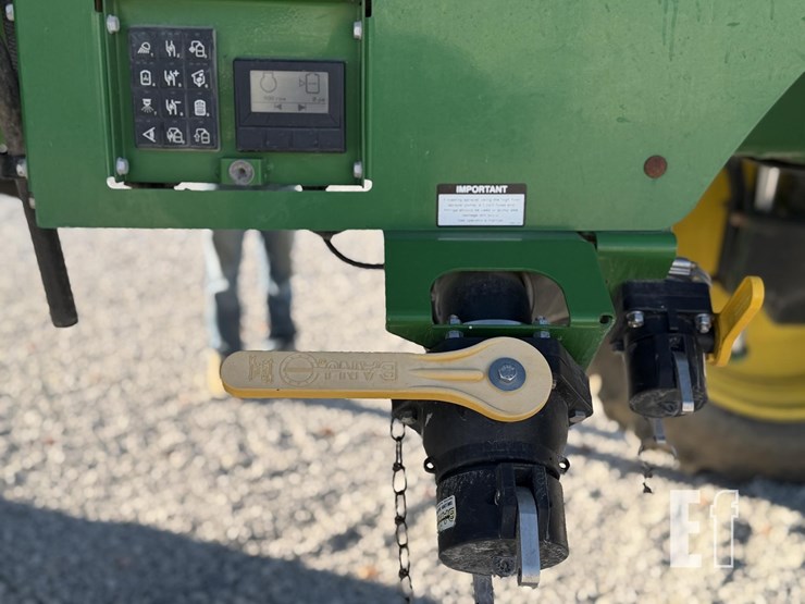 john-deere-r4038-image-9