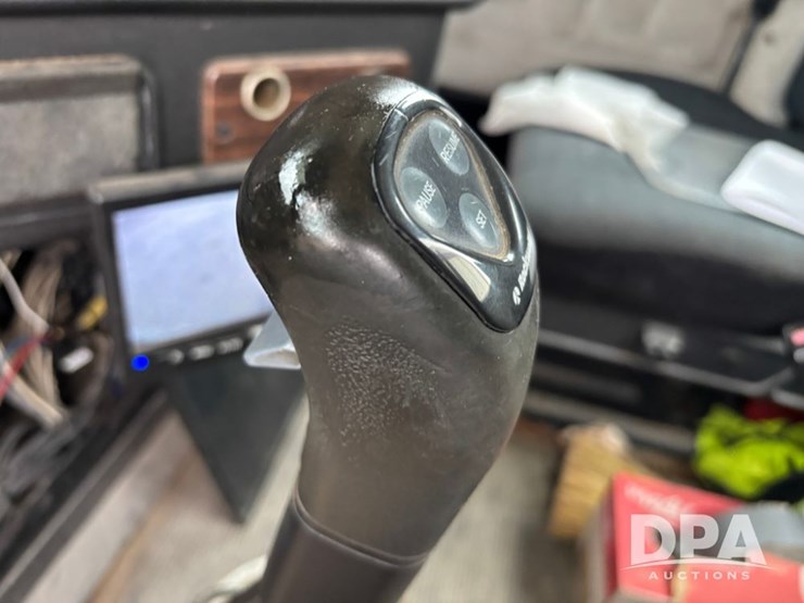 freightliner-fld112-image-43