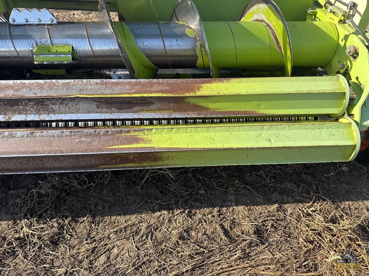 2011-claas-905-pickup-header-image-12