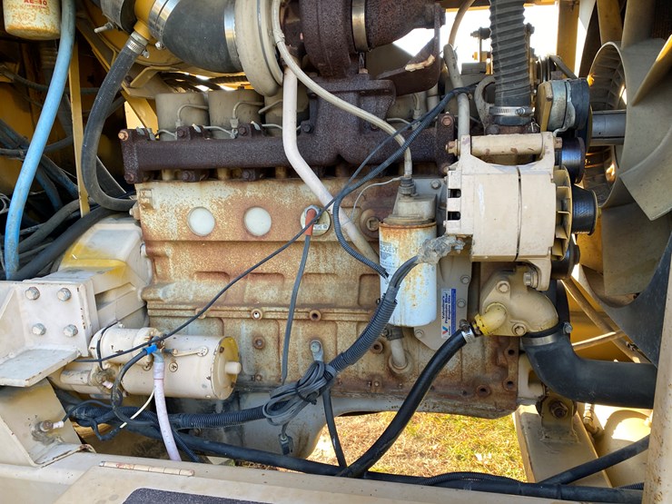 #1300-•-ag-gator-2004-injector-applicator-(colfax,-wi)-image-38