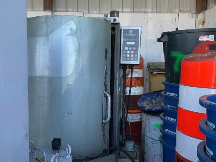 better-engineering-commercial-parts-washer-image-3