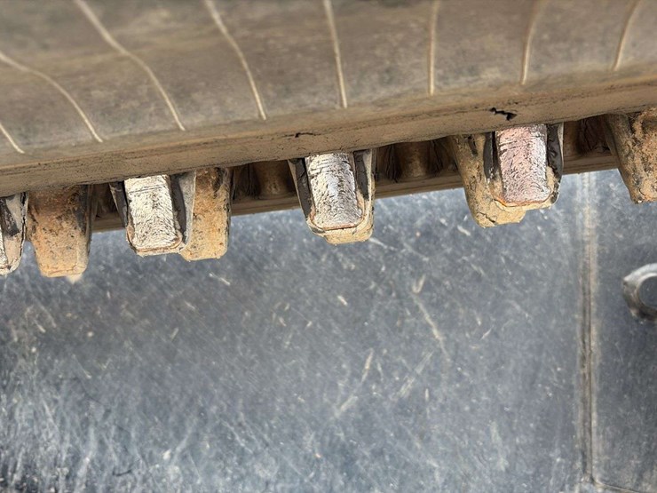 2021-case-dl550-image-14