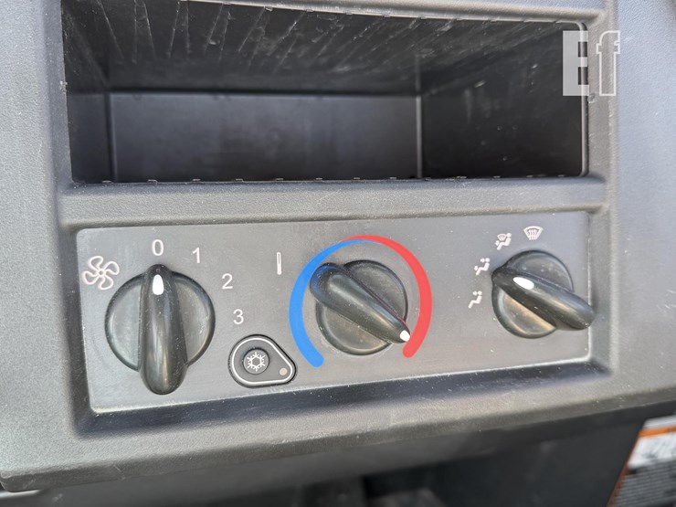 john-deere-gator-xuv-835m-image-21