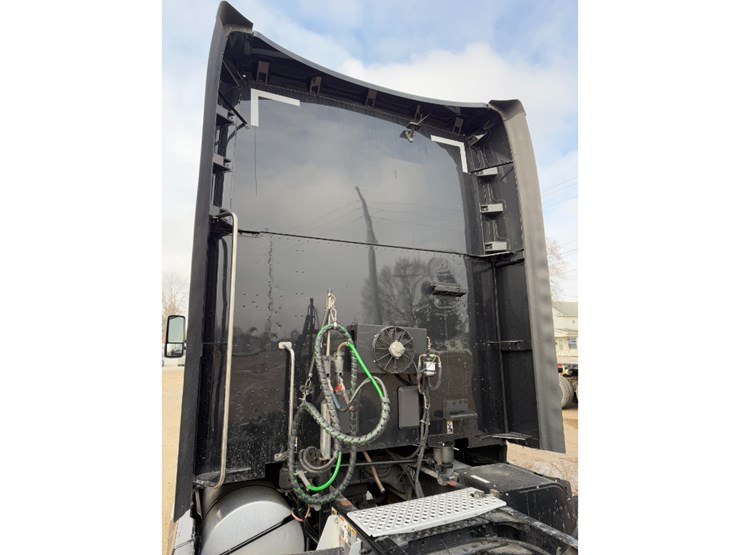 kenworth-t680-image-9