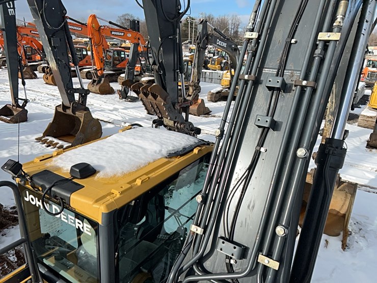 2019-deere-350g-lc-image-20