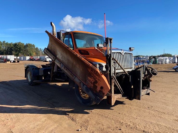 #209-•-2008-international-plow-truck-(has-wi-title)(mosinee,-wi)-image-3