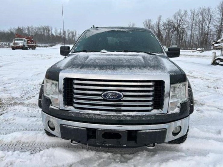 2012-ford-f150-xlt-image-2