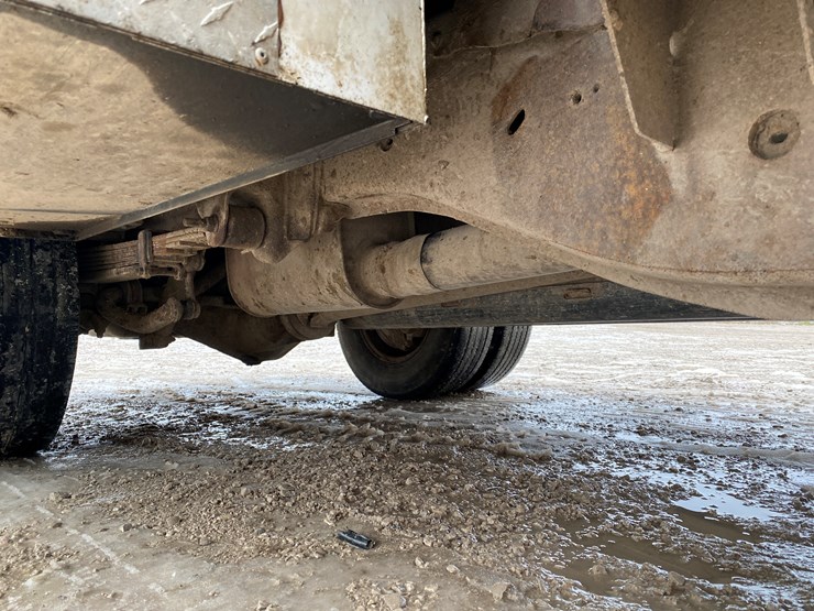 chevrolet-3500hd-image-32