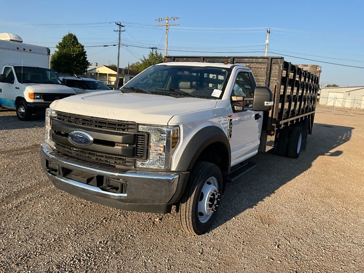 2019-ford-f550-image-2