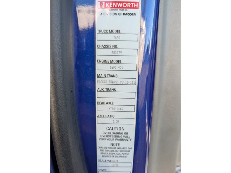 2020-kenworth-t680-image-31