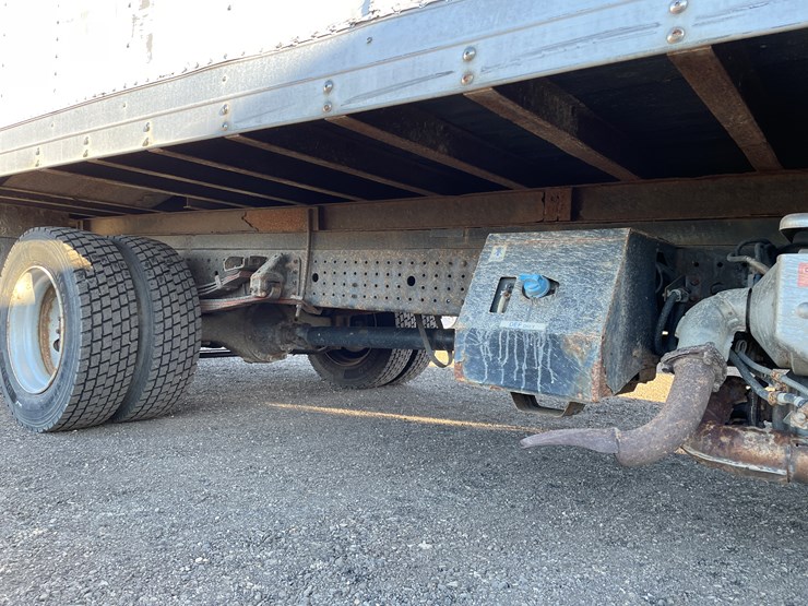 #1072-•-2012-mitsubishi-canter-fe160-cab-over-diesel-box-truck-(has-wi-title)-image-18