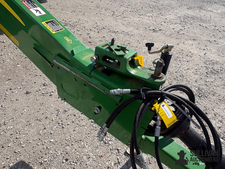 2012-john-deere-835-image-18