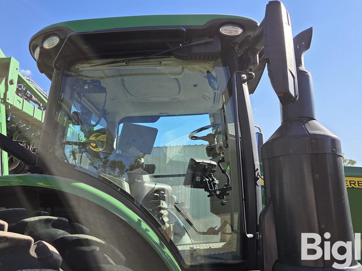 john-deere-8270r-image-14