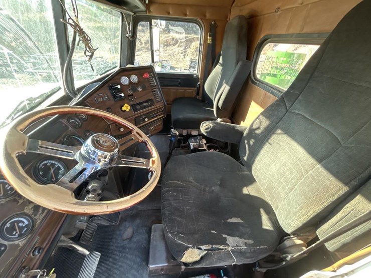 1997-cummins-m11-image-73