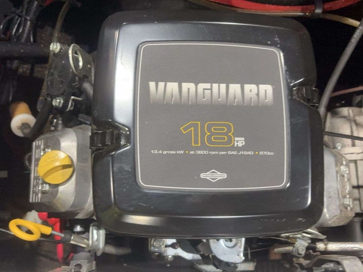 2020-argo-600-frontier-amphibious-6-wheeler-image-23