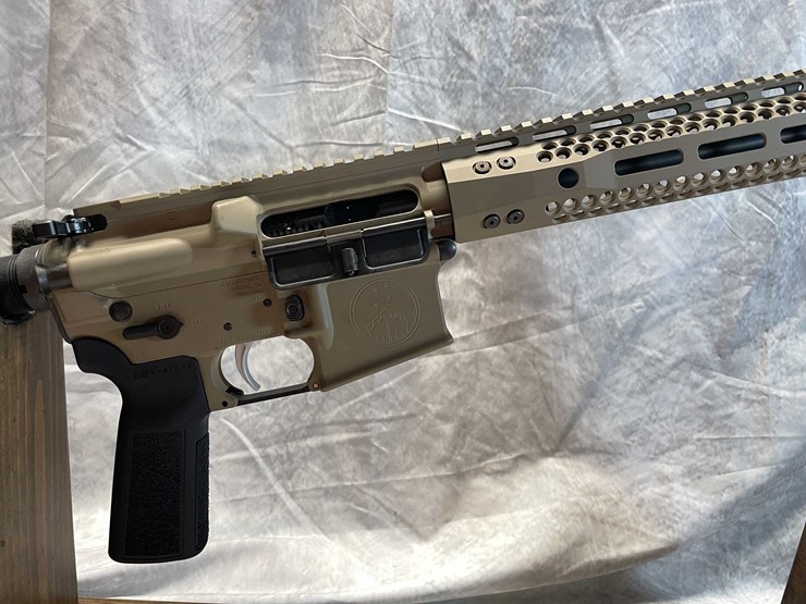 #2374-•-watch-tower-ar-15-15m-5.56/.223-semi-auto-rifle,-sn:-t15mwt30041700-image-3