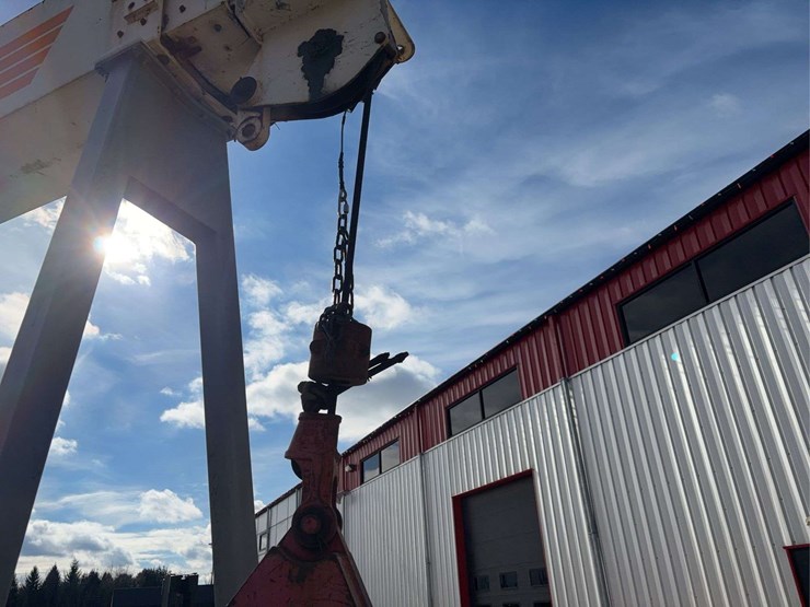 1998-ford-f800-image-17