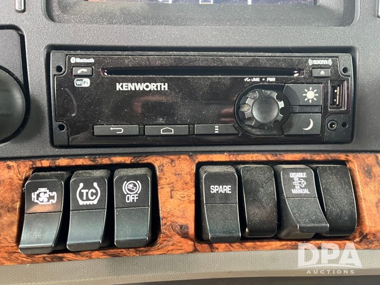 kenworth-t680-image-54