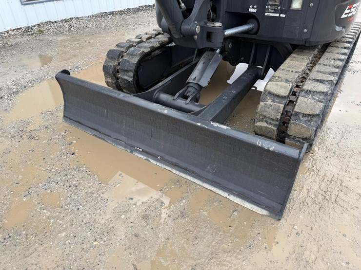 2022-bobcat-e50-image-12