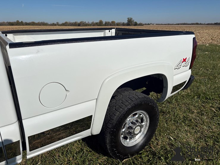 chevrolet-silverado-2500-image-19