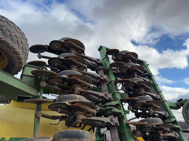 2011-john-deere-1990-image-70