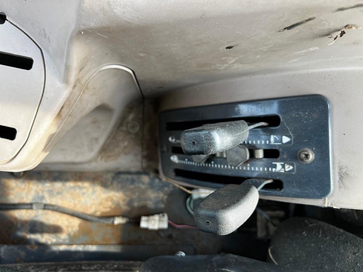 kubota-m7040hdc-image-32