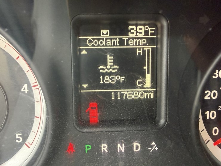 #1840-•-2013-ram-5500-4x4-service-truck-image-38