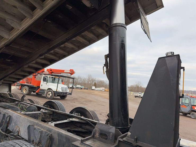 2010-kenworth-t800-image-61