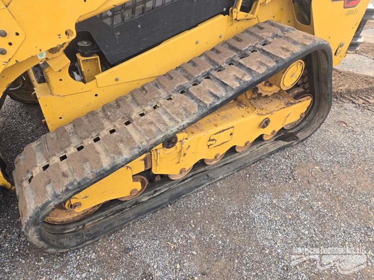 2020-cat-299d3-xe-skid-steer-image-9