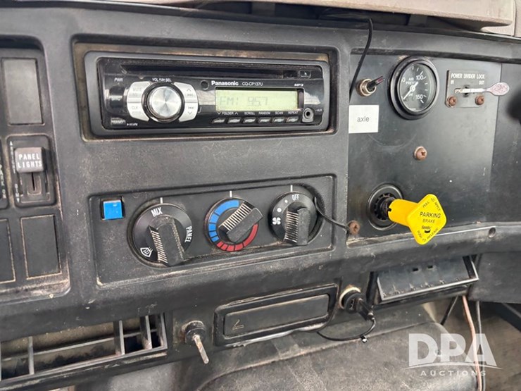 international-4900-image-66