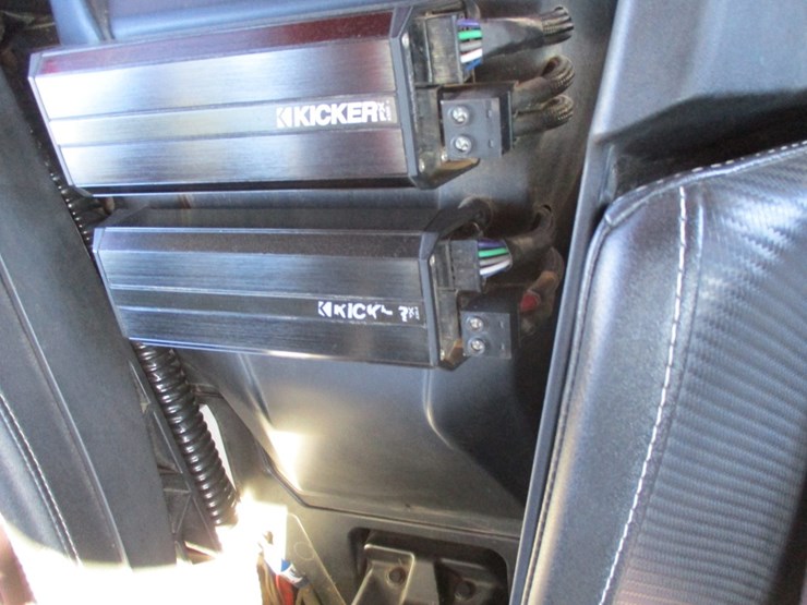 can-am-maverick-x3-image-10