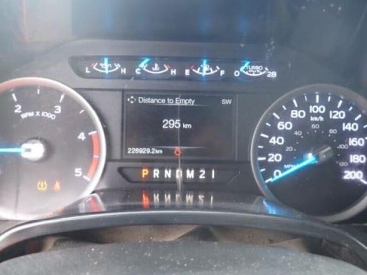 ford-f350-xlt-image-12