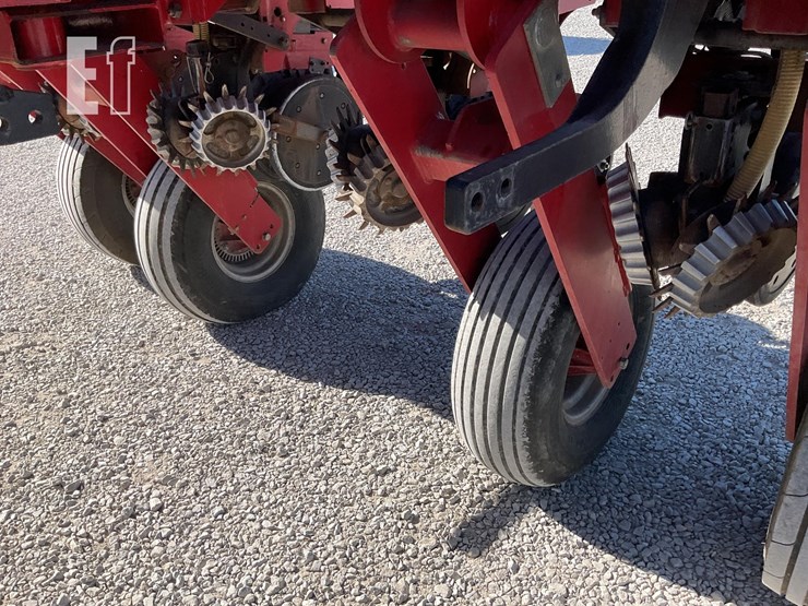 case-ih-1250-image-38