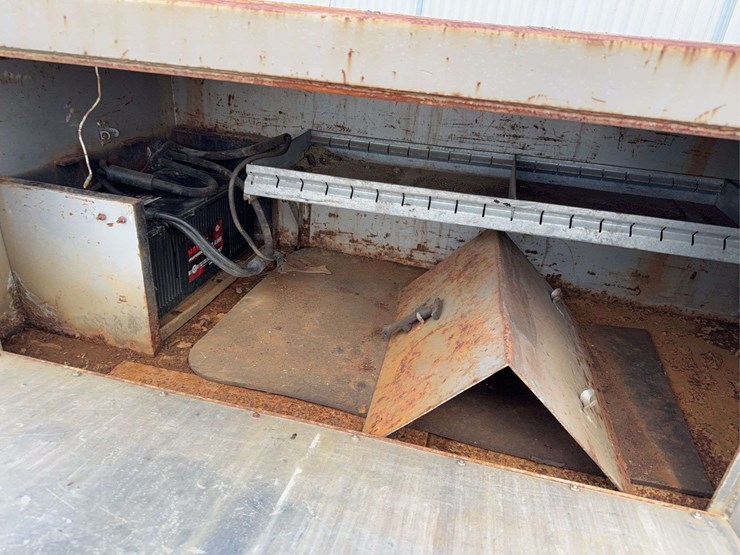 1981-ford-ln700-image-37