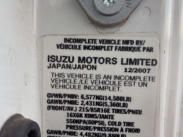 2008-isuzu-npr-image-34