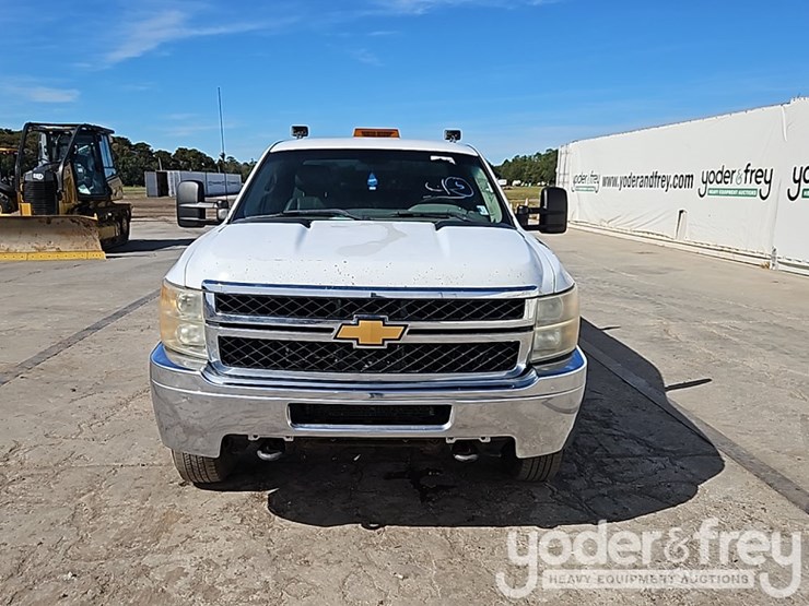 chevrolet-silverado-2500-image-11